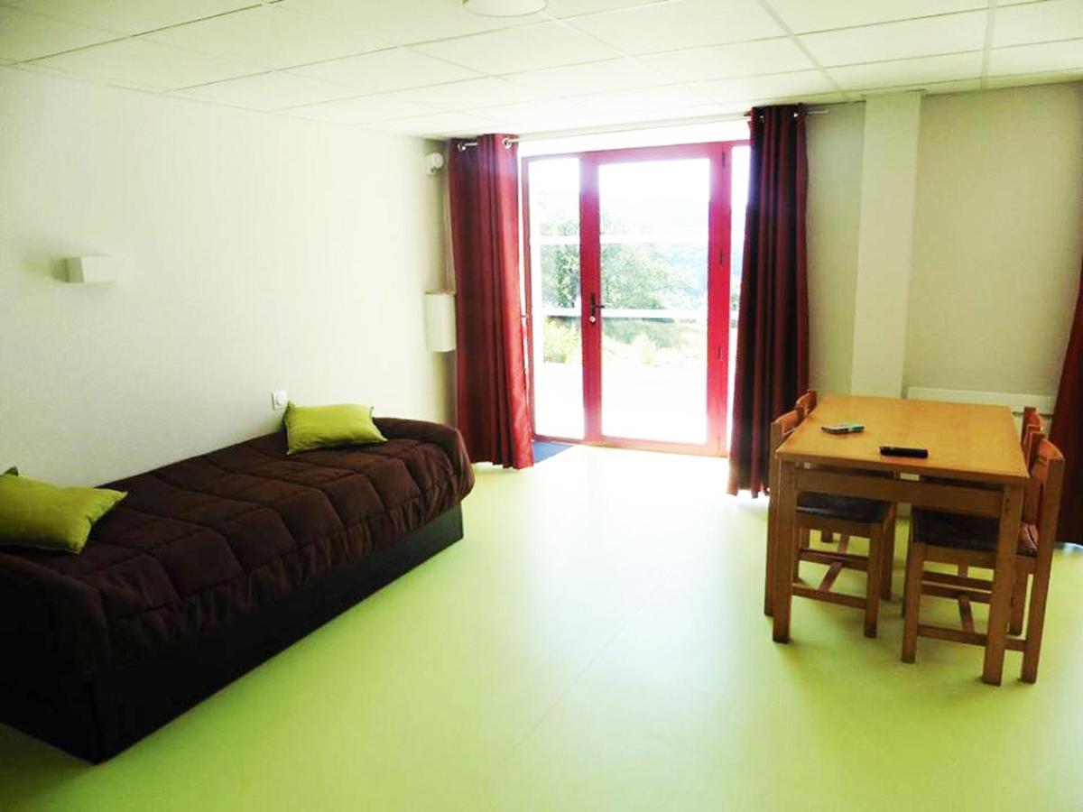 Gite Du Haut Cantal - Appartements Meubles Avec Kitchenette Et Chambres Sans Kitchenette Condat  외부 사진