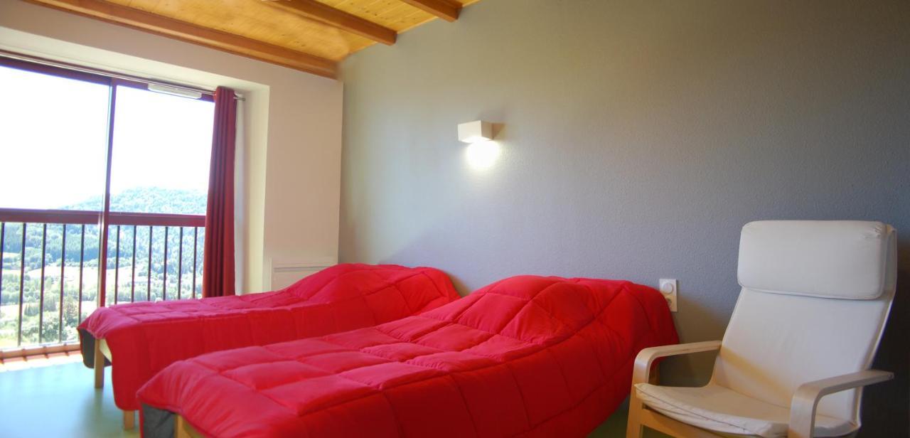 Gite Du Haut Cantal - Appartements Meubles Avec Kitchenette Et Chambres Sans Kitchenette Condat  외부 사진